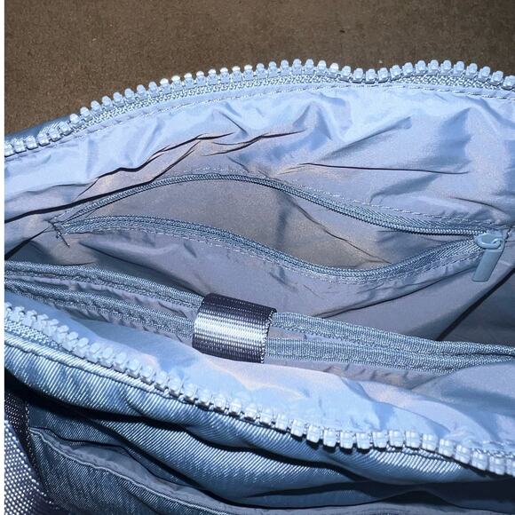 New Fabletics The Everyday Tote Elemental Blue O/S - Picture 8 of 11